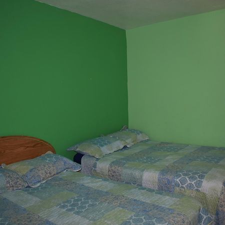 Blanquita Guesthouse Manuel F. Martínez エクステリア 写真