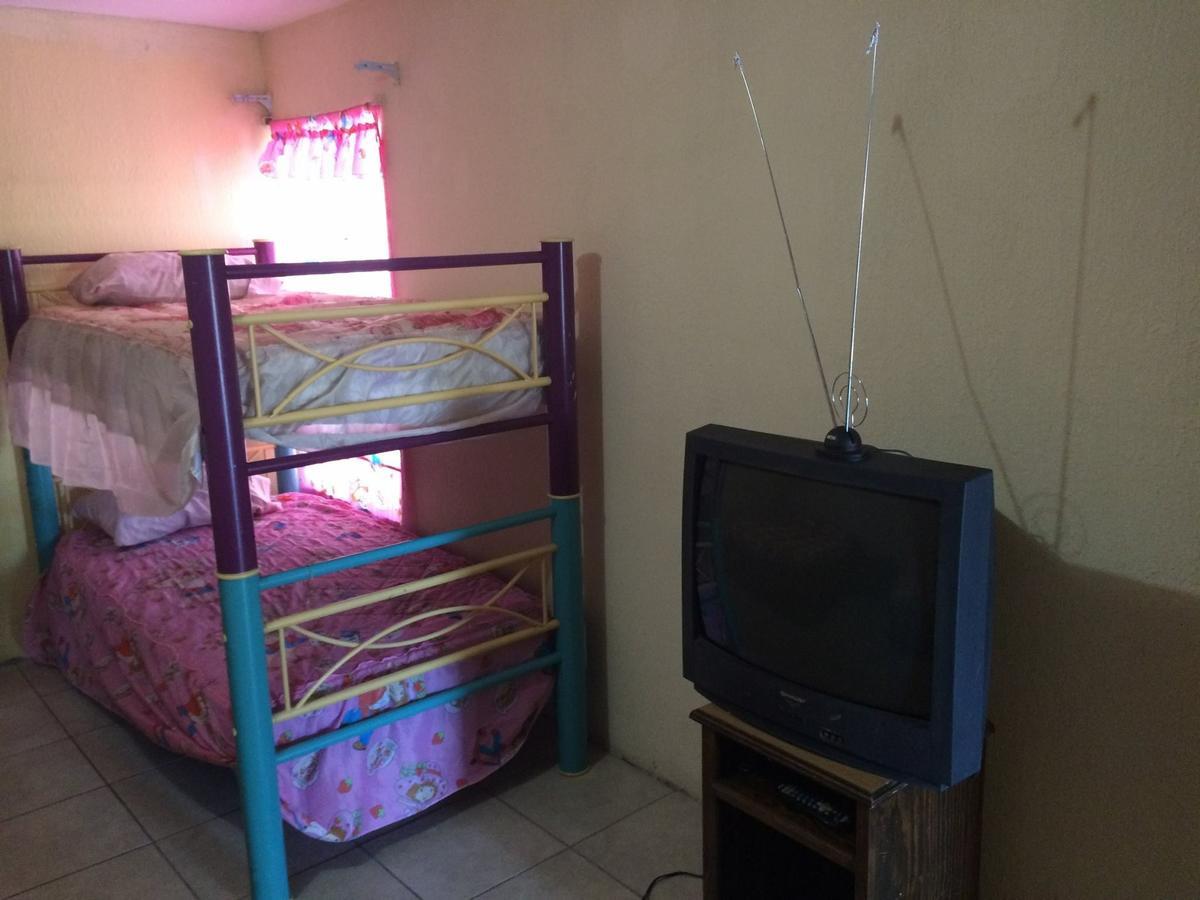 Blanquita Guesthouse Manuel F. Martínez エクステリア 写真