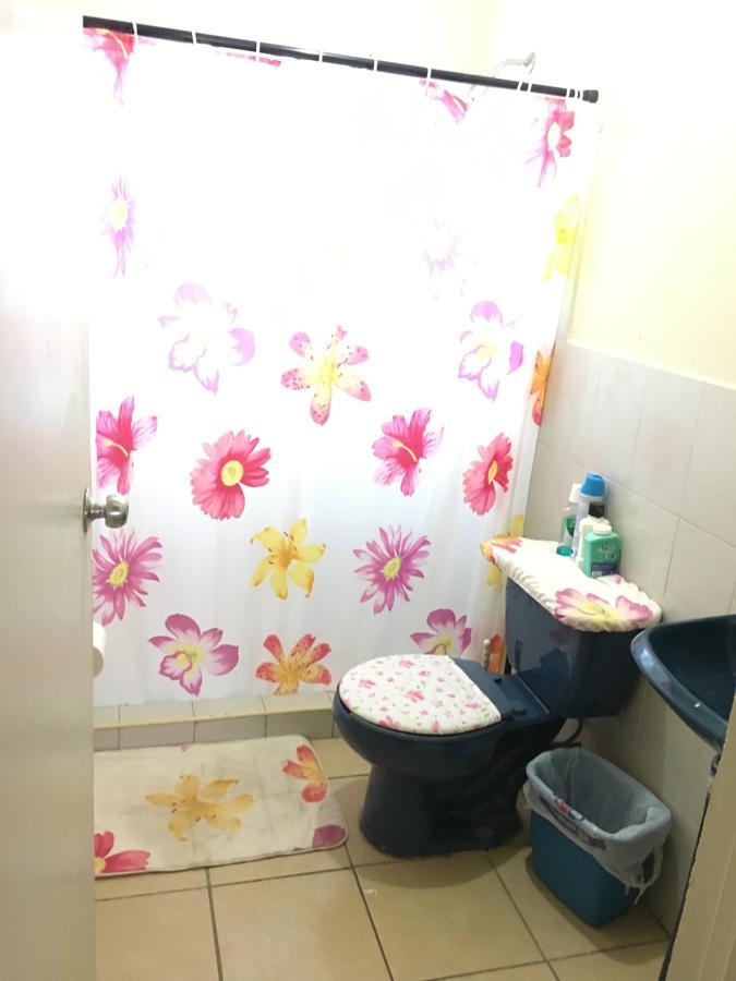 Blanquita Guesthouse Manuel F. Martínez エクステリア 写真