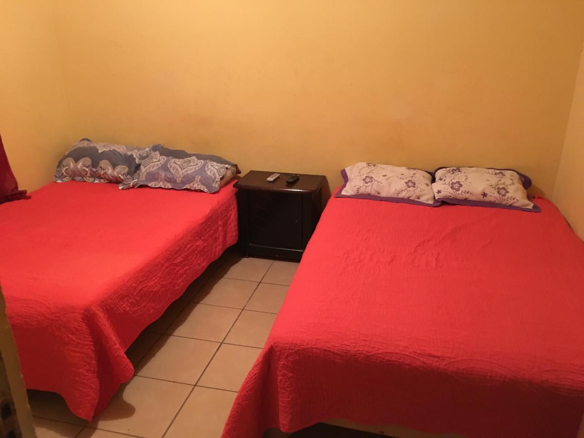 Blanquita Guesthouse Manuel F. Martínez エクステリア 写真