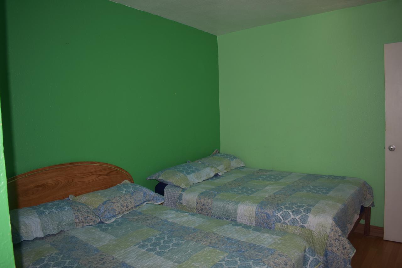 Blanquita Guesthouse Manuel F. Martínez エクステリア 写真